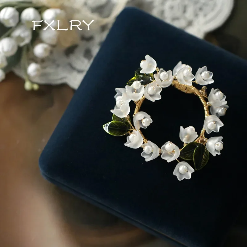 

FXLRY Original Design Handmade Natural Pearl Lily Of The Valley Brooch Sweater Pin For Women Jewelry