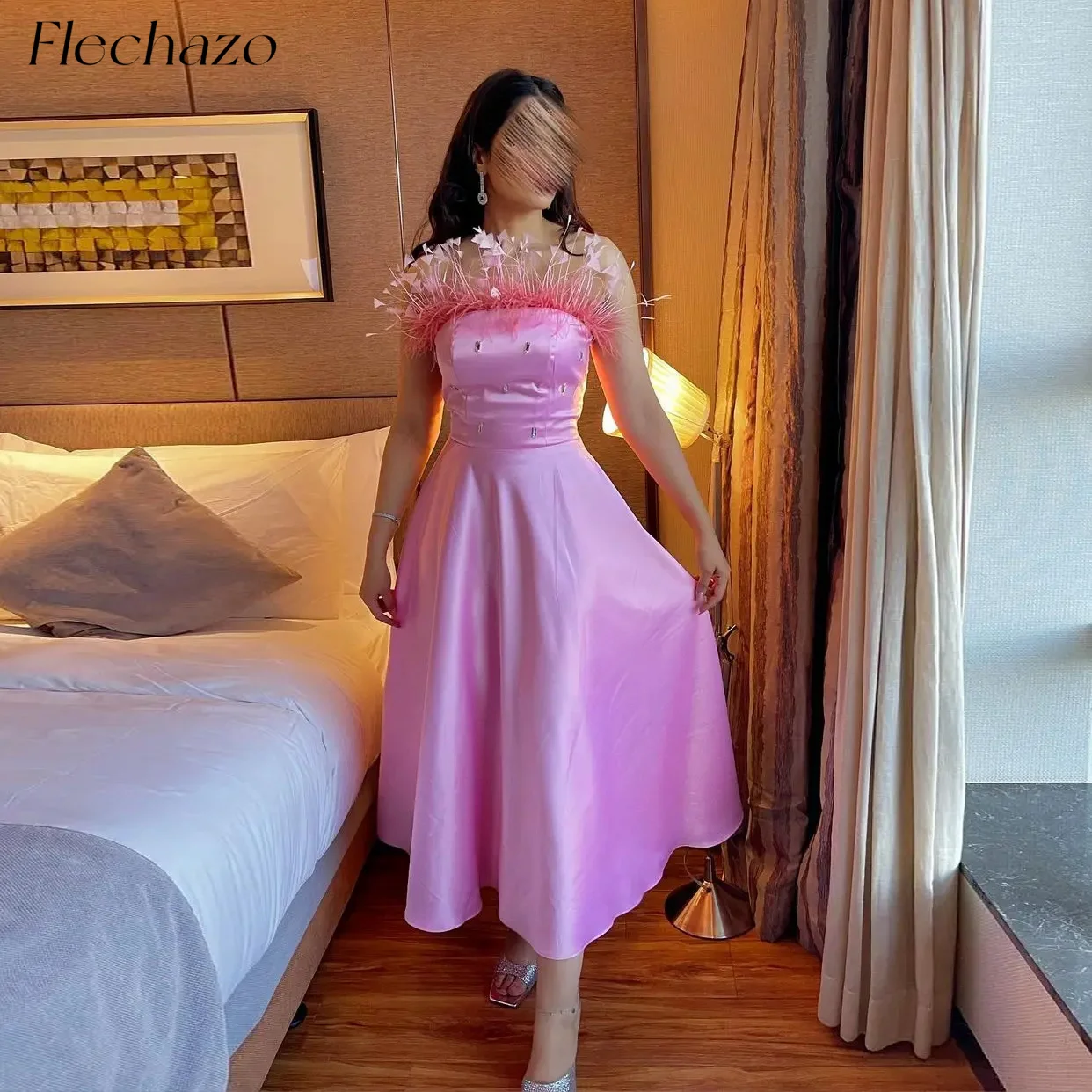 

Flechazo Vintage Pink Evening Dresses Strapless Sleeveless Feathers Backless Tea-Length Dress For Women 2024 Robes de soirée