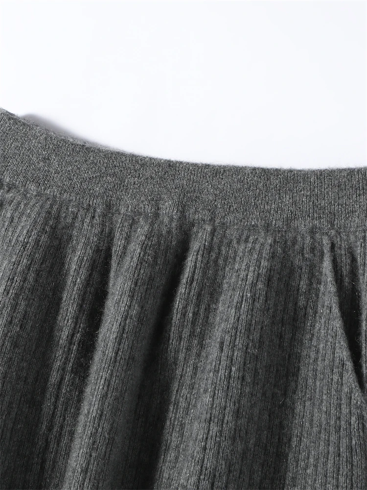 PlatiNum Cashmere Skirt - Lifestyle Image