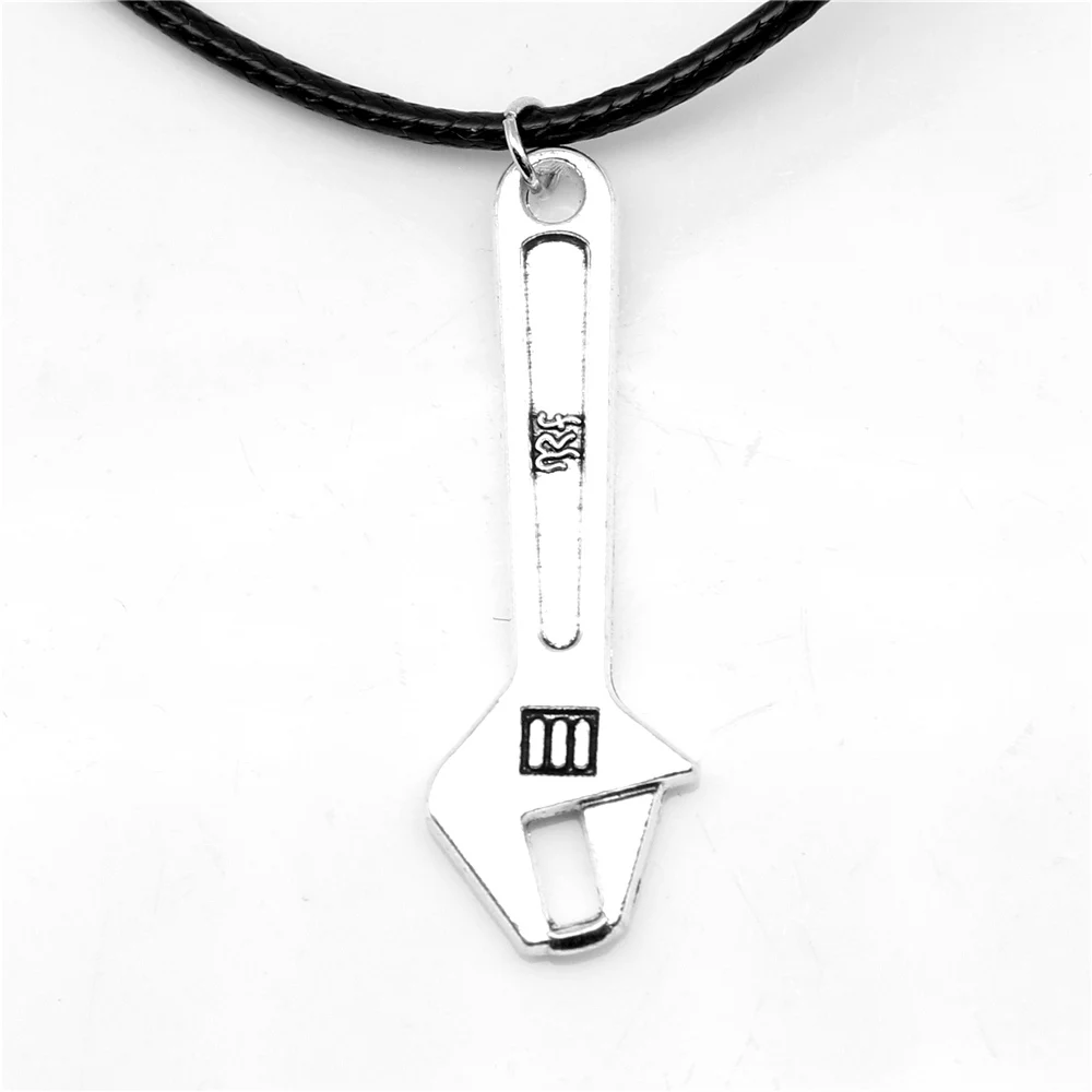 

1 Piece Wrench Necklac For Man Best Friends Jewelry 13x40mm