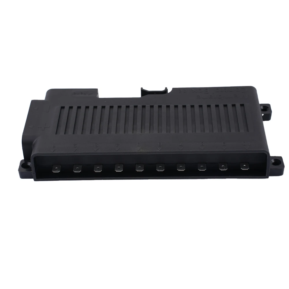 

Yacht 10-way Panel ≥10 Meters 10-Position Button 524g IP67 Modification RV USB APP Control Bluetooth Color Box