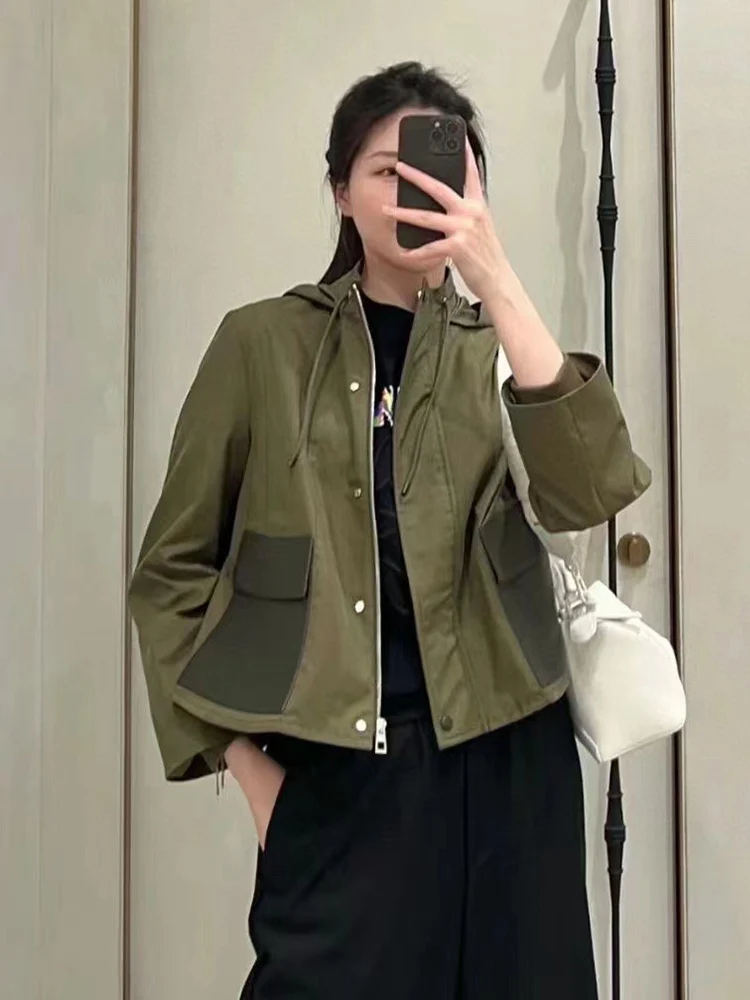 

Autumn 2023 new luxury ladies short coat leather stitching loose hooded casual jacket windbreaker fashion Joker top.
