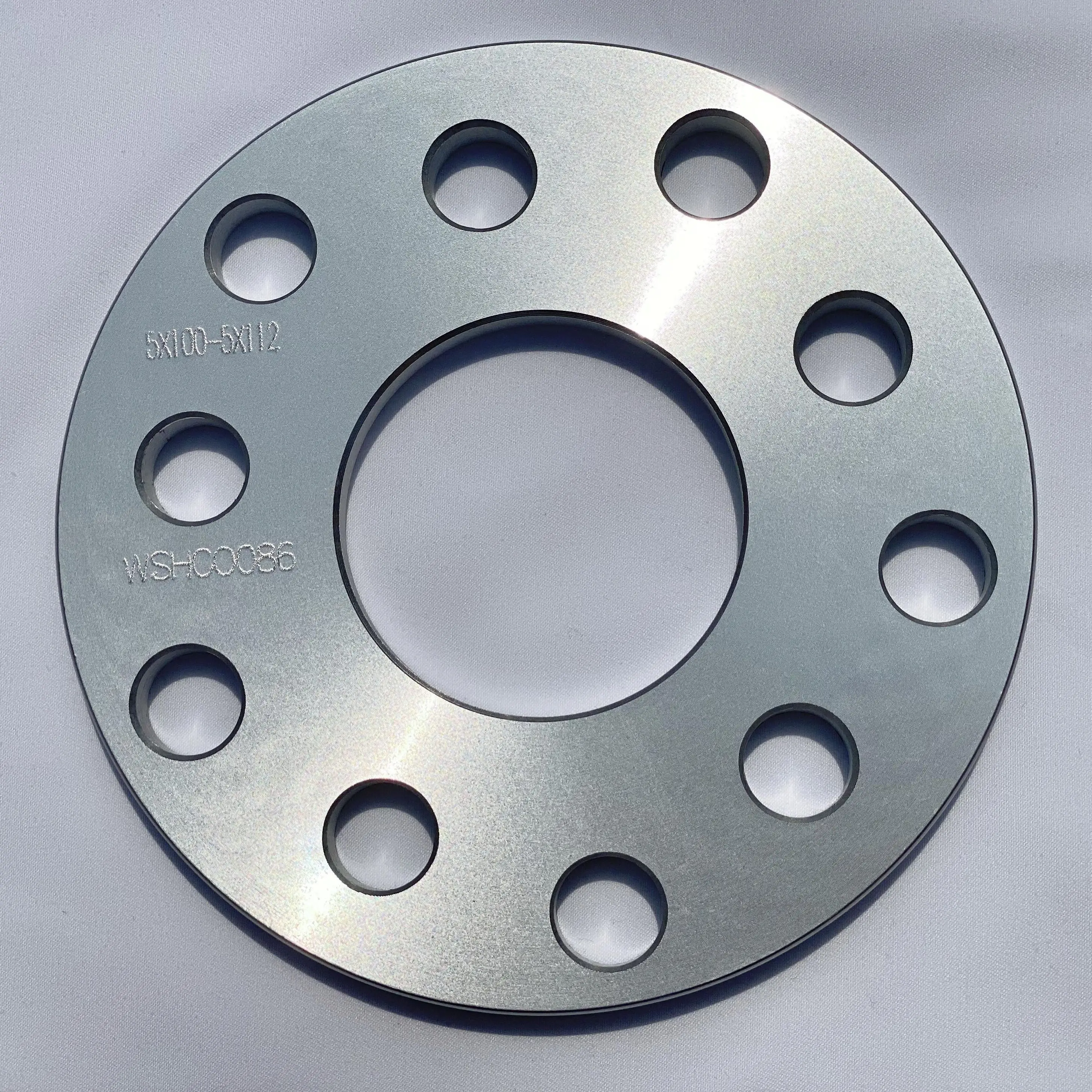 2pcs 8mm Wheel Spacer Adapters PCD 5x100 / 5x112 Center Bore 57.1mm Suit for Volkswagen Universal Series Car