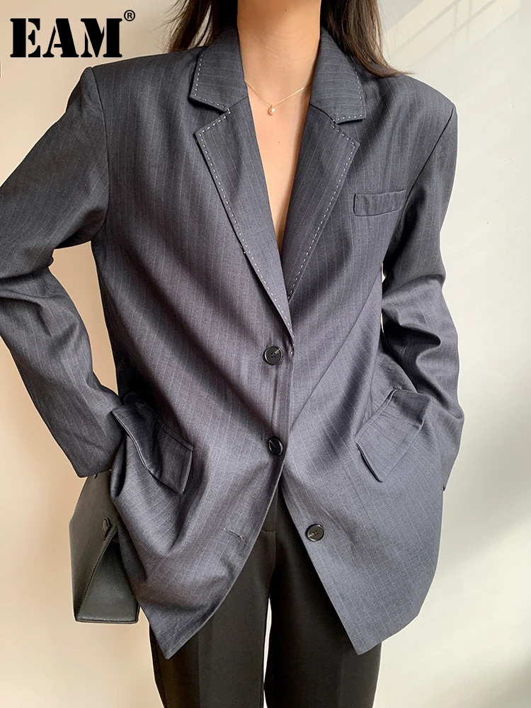 

[EAM] Women Gray Topstitched Big Size Blazer New Lapel Long Sleeve Loose Fit Jacket Fashion Tide Spring Autumn 2024 1DH2324