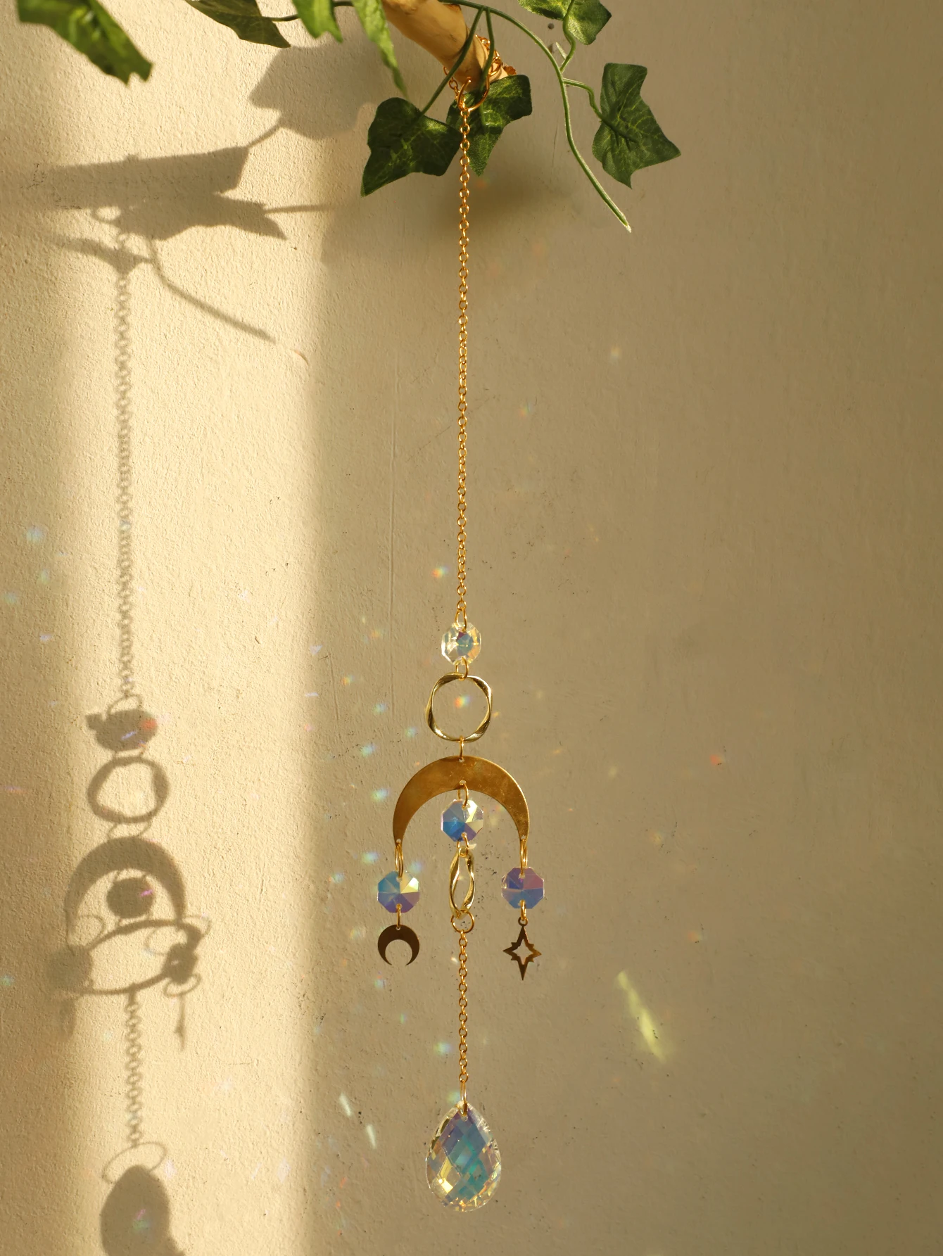 Crystal Sun Catchers Moon Star Hanging Decoration Prism Rainbow Maker Teardrop Chandelier Yard Garden Wind Chimes Outdoor Decor