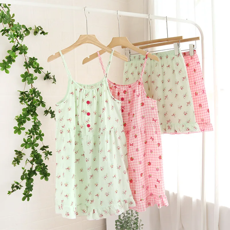 New summer pajamas two-piece ladies suspenders + shorts set 100% cotton gauze small fresh and cool home clothes loose pajamas