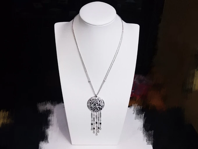 

European and American fashion luxury leopard head garden brand tassel pendant necklace