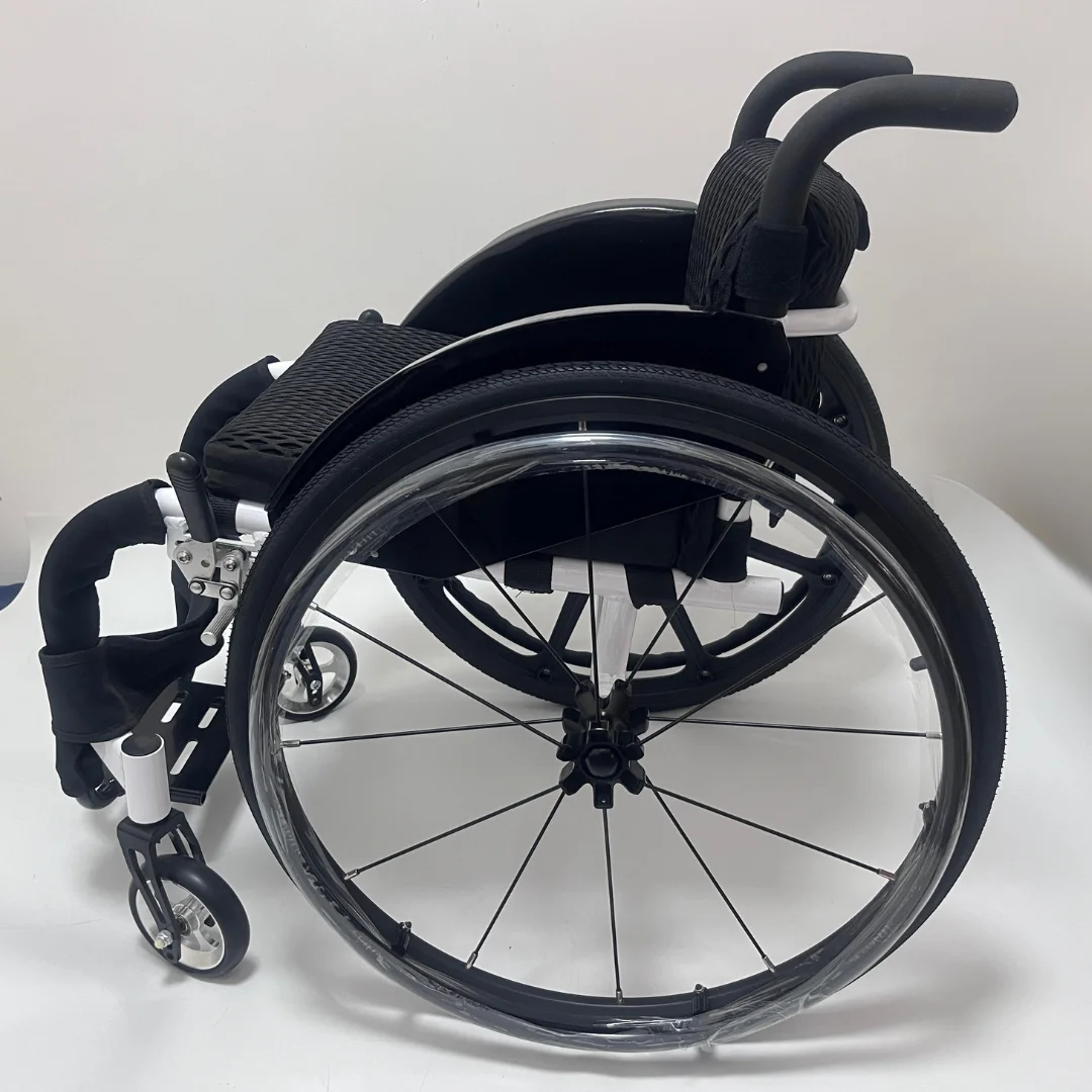 1 pair of 24 inch sports wheelchairs with black large wheels, 24 &times; 1 anti slip inflatable wheels, aluminum alloy and rub