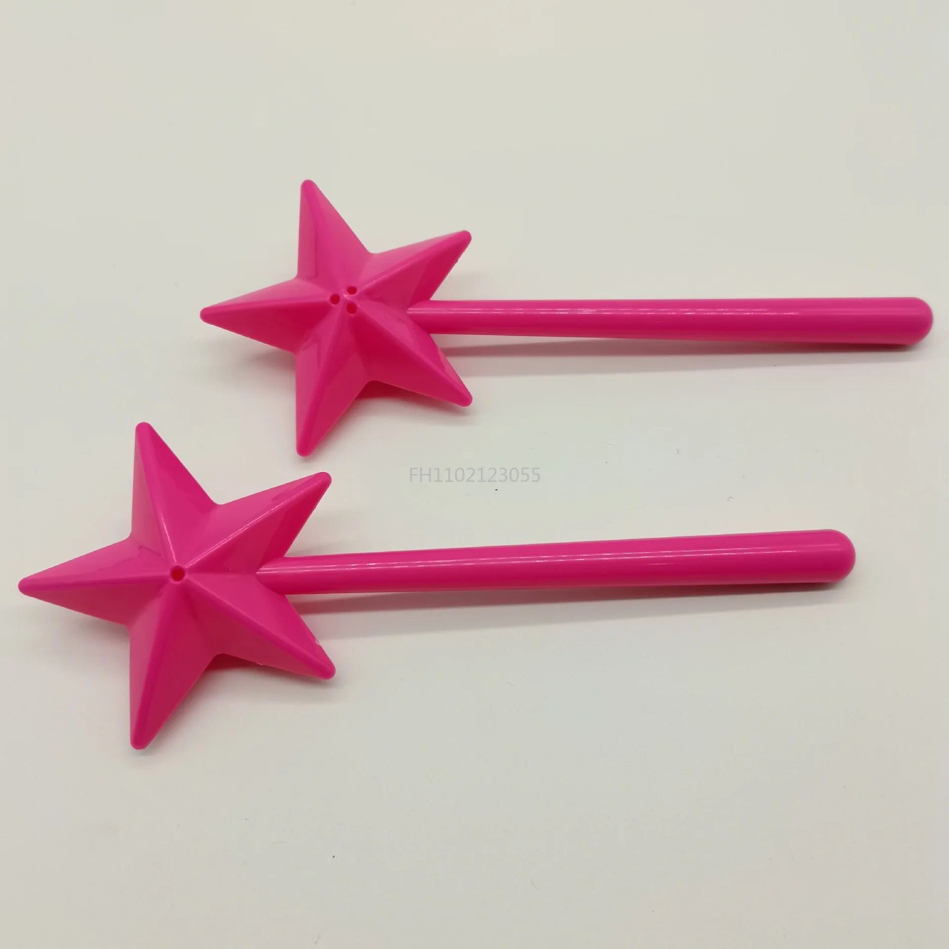 Portable Salt Pepper Shakers Refillable Magical Star Wand Spice Dispenser Seasoning Shaker Set Kitchen Supplies BBQ Gadgets