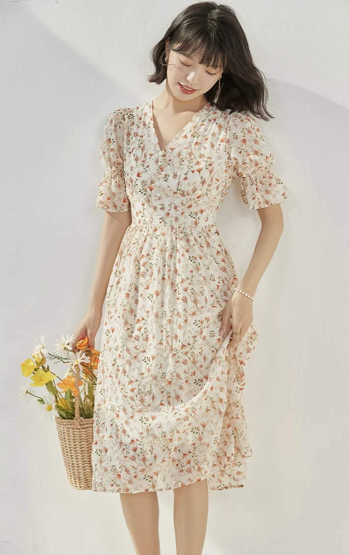 

2023 Spring/Summer Fashion New Women's Clothing V-neck Puff Sleeve Embroidered Dress 0801