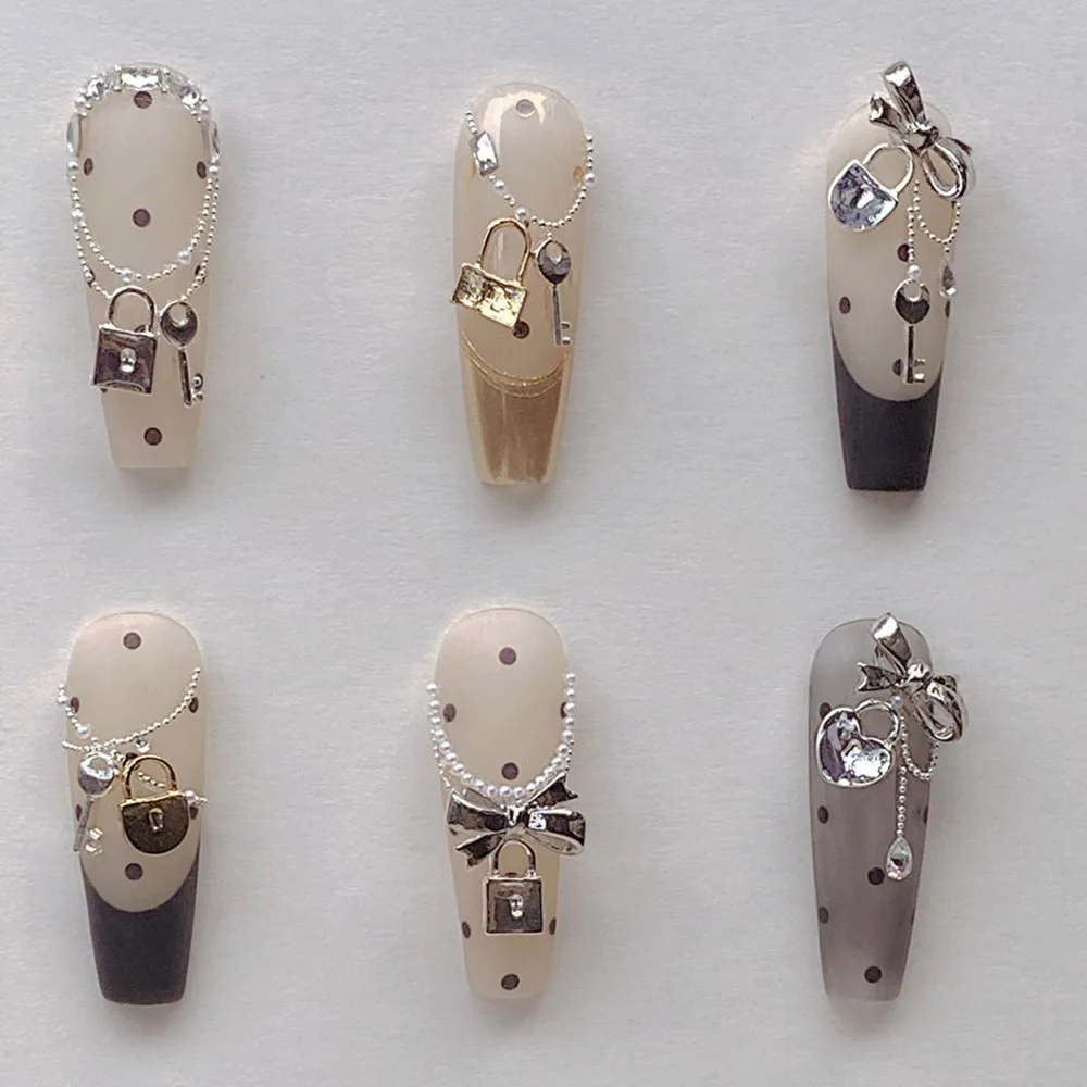 -Locking Lover- Mini Valentines Heart Key Metallic Alloy 3*7mm Small Easy Heart Lock Chrome K Charms Ins Trendy Nail Trinket 404