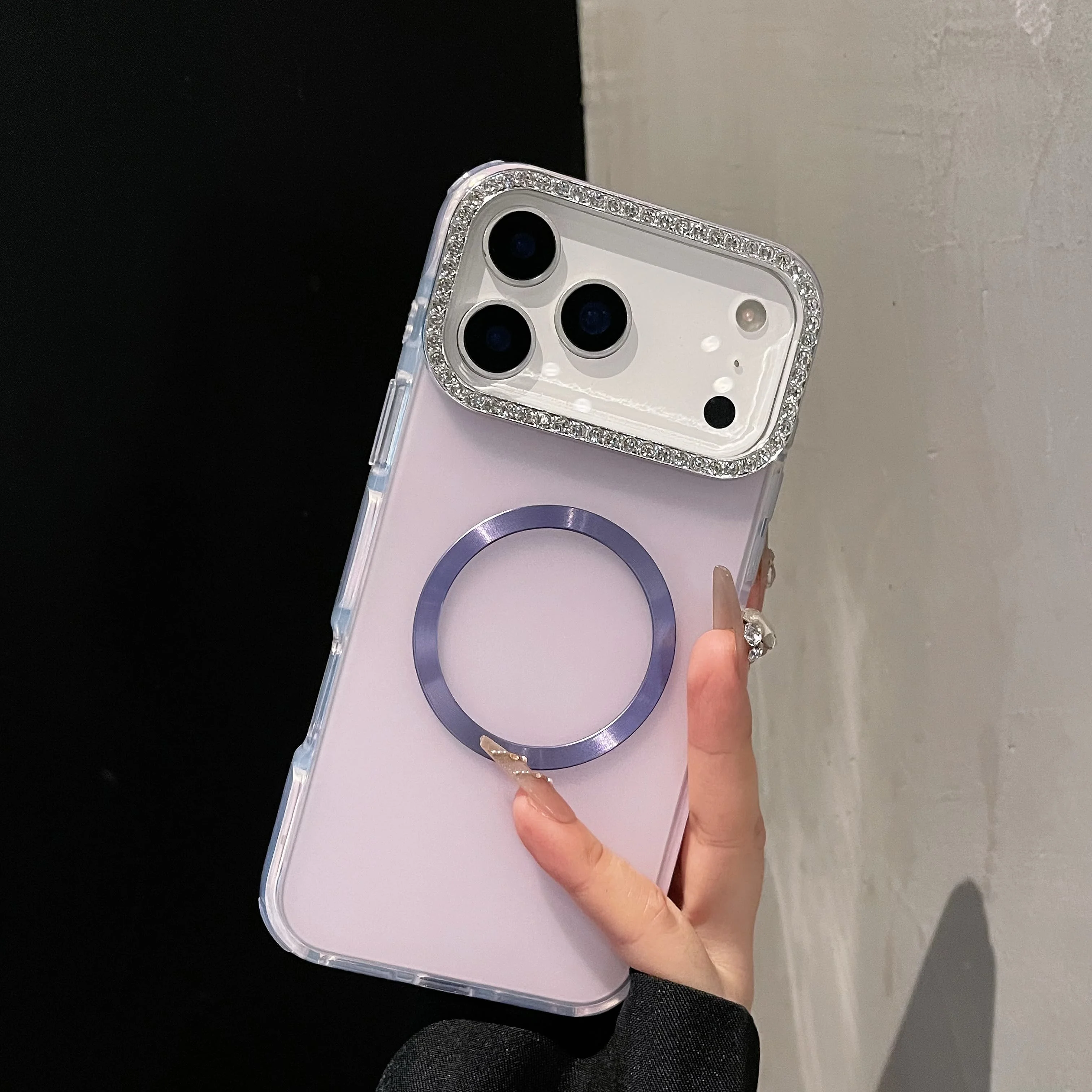 Luxury Sparkling Diamond Decorative Magnetic Phone Case with Shock Bumper Cover