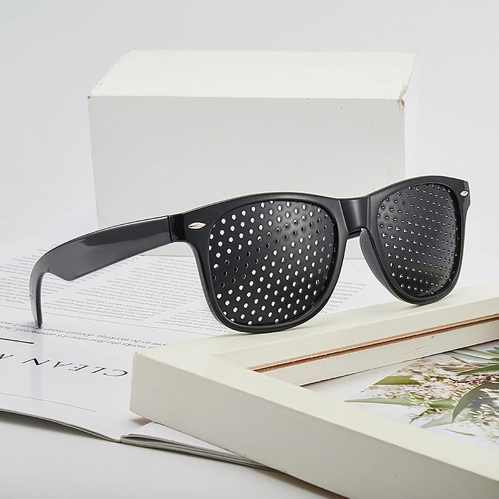 1/2 Stück Anti-Myopie Astigmatismus Brille Sehkorrektur Ermüdungshemmende Lochbrille mit Löchern zur Verbesserung der Sehkraft – Detail 4