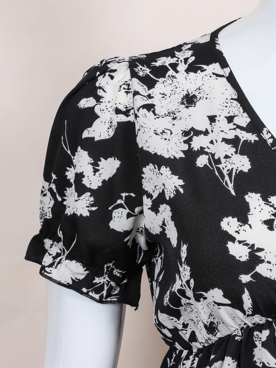 Finjani Plus Size Women's Clothing Ruched Puff Sleeve Tee V-neck Black And White Print Short-sleeved Top