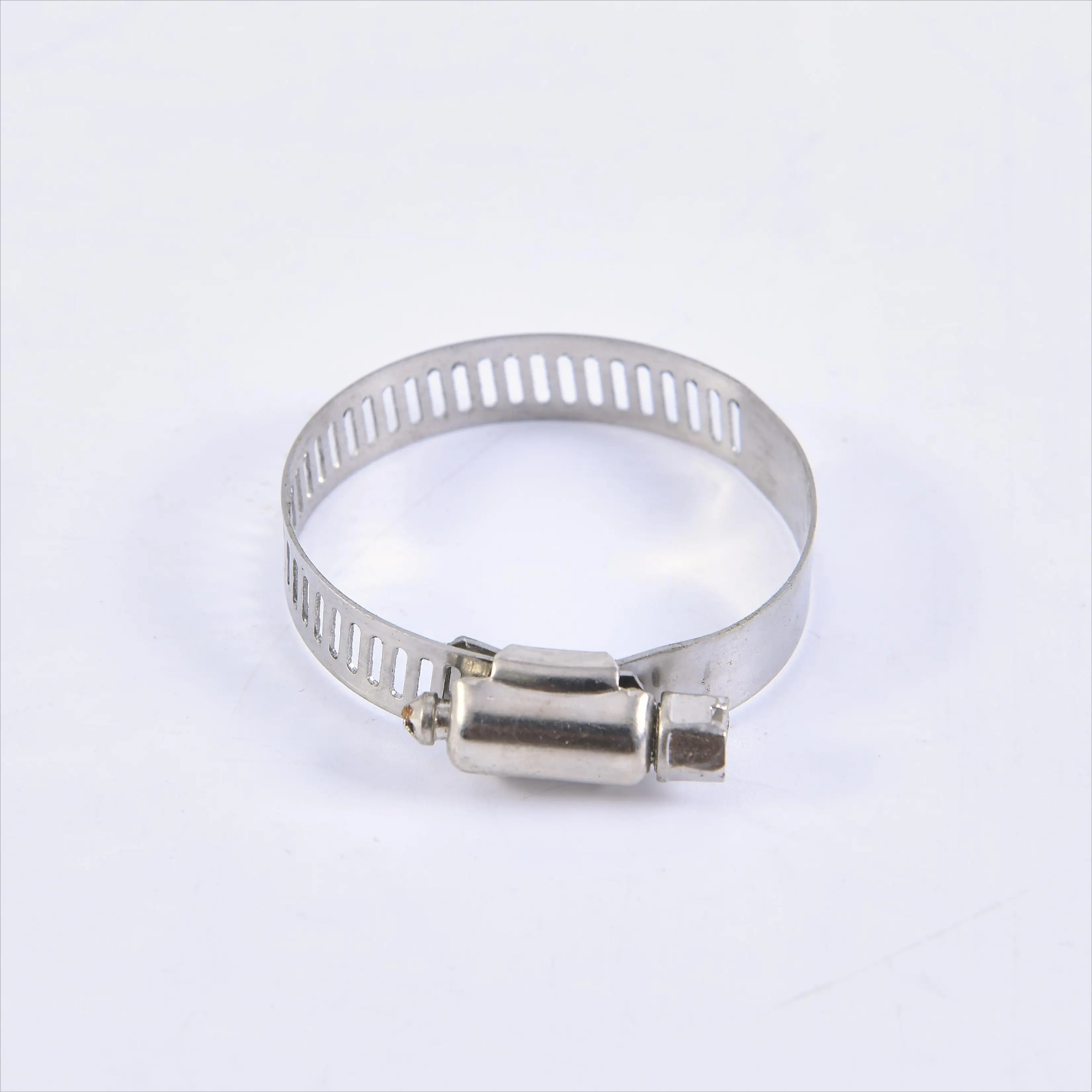 Water Hose Fitting Replacement 11537541992 11537544638 For N54 335i 335-Red Watering Irrigation Garden Water Connectors