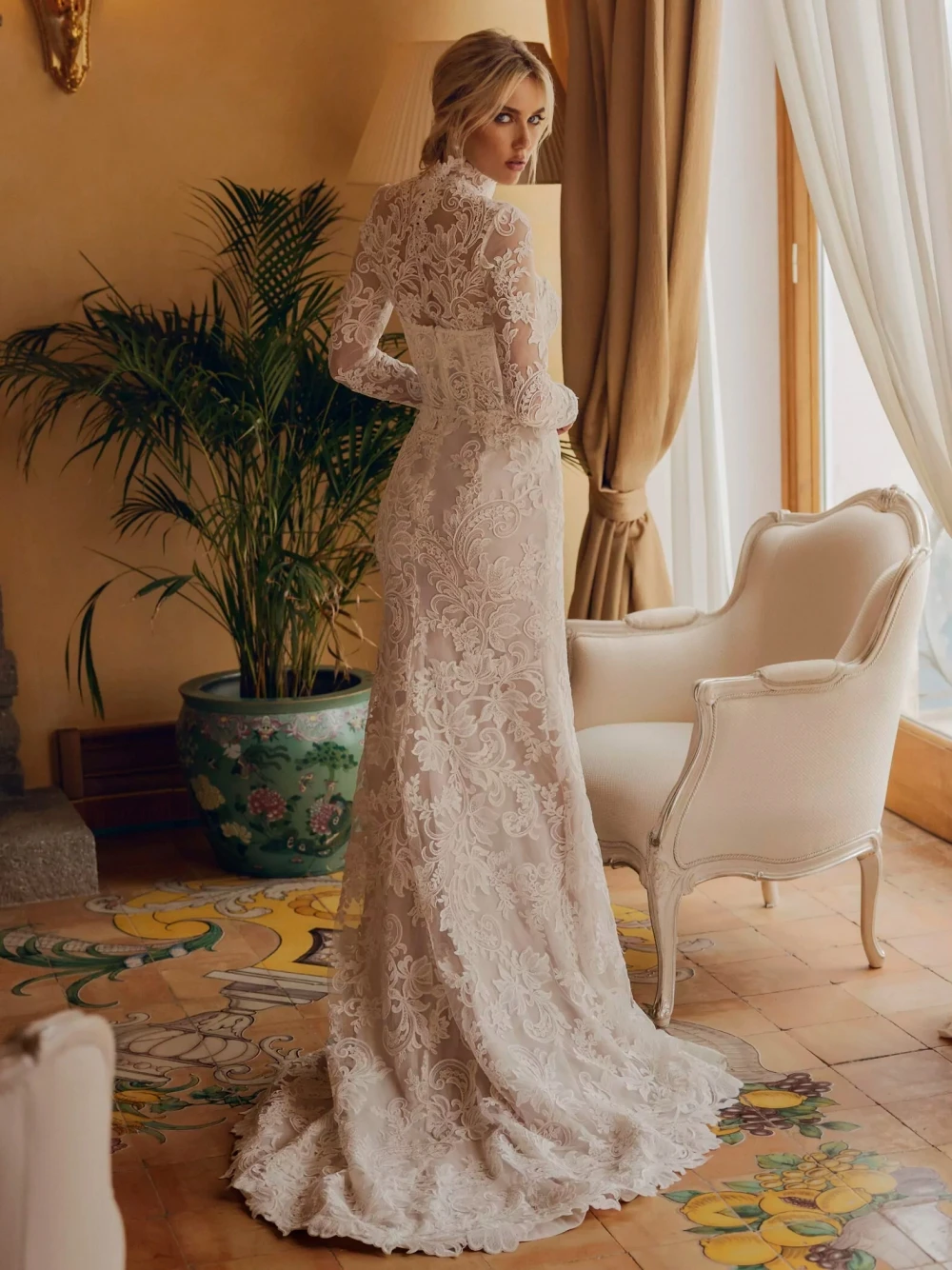 Modest High Collar Long Sleeve Wedding Dress Classic Lace Applique Bride Robe Elegant Long Bridal Gown Customized Robe De Mariée 5