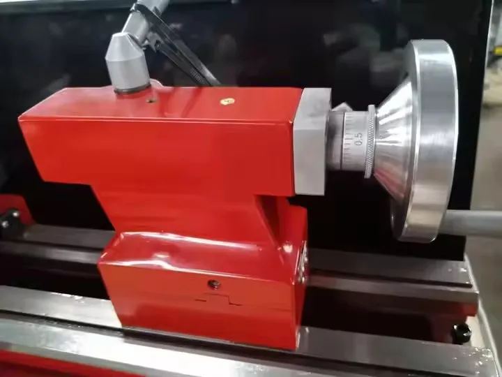 1100W Metal Lathe 6mm Spindle Wall Thickness Mini Metal Lathe Distance center 600mm FL2160V 6