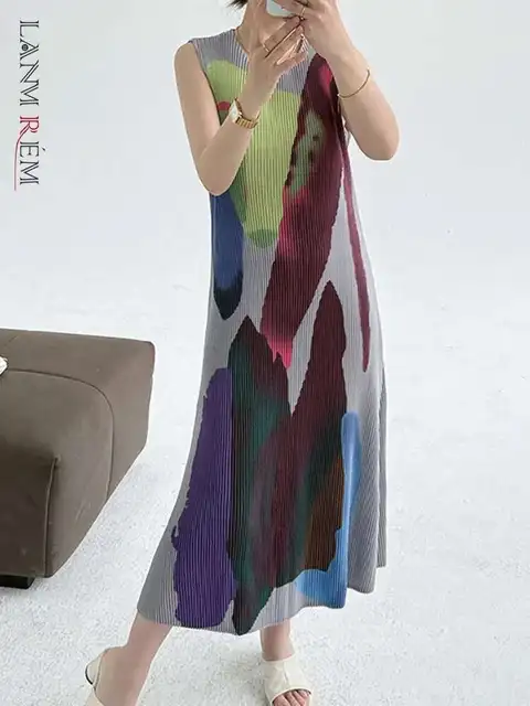 LANMREM Niche Pleated Print Sleeveless Vest Long Dress Women's Round Neck Temperament Dresses Female Fashion 2025 Spring 2DE354