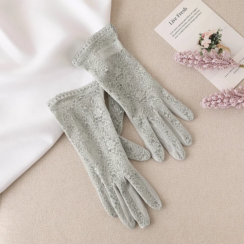 

Women Mulberry Silk Sunscreen Touch Screen Sun Glove UV Protection Summer Thin Breathable Driving Flower Lace Sleep Mitten