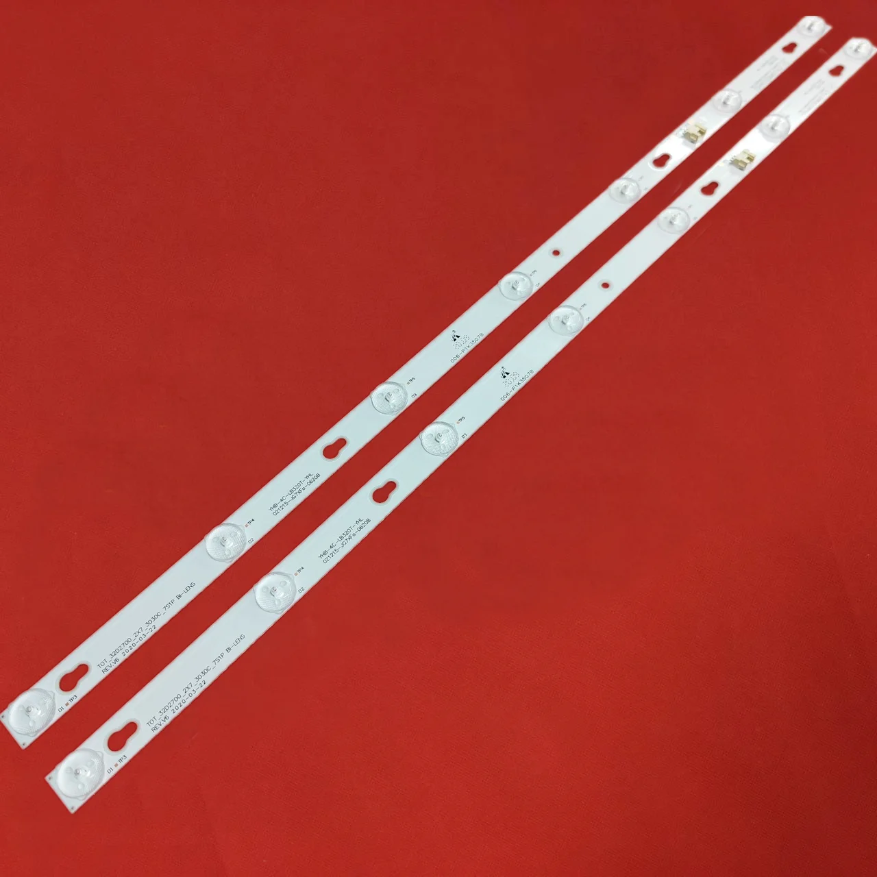 

Фонарь для подсветки для L32F3303B, L32F1608B, L32F3301B, L32F3800AL, L32E181, L32F1610B, L32E181, D32E161, Y32G33, L32F1680VB, фонарь