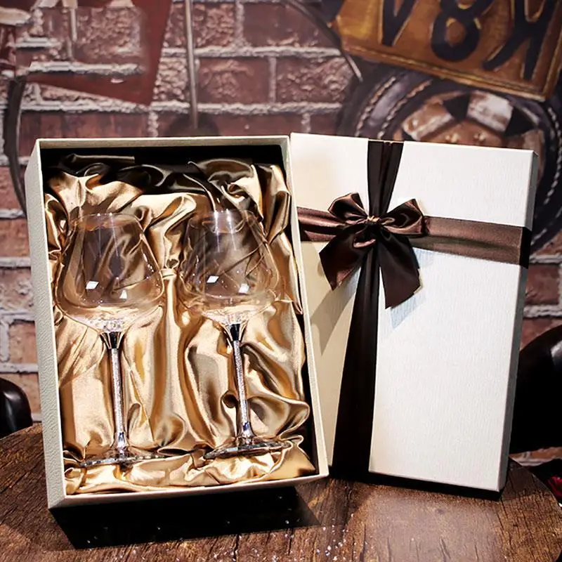 

Rabbit crystal gift box with smokeless materials, fashionable and elegant artistic design, wine supplies, wine glasses Howls mov