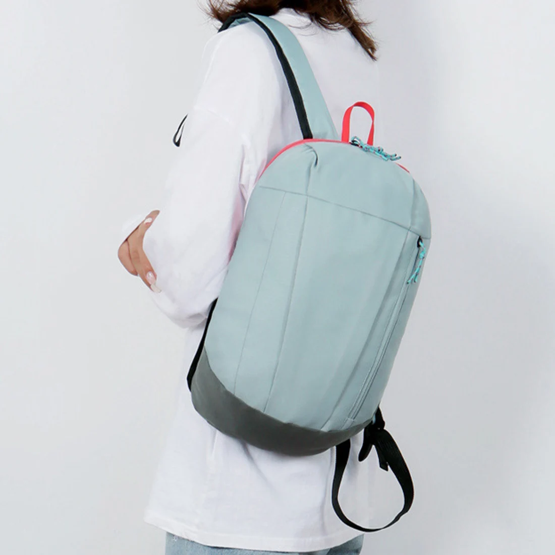 

Oxford Cloth Portable Shoulder Backpacks Teenagers Waterproof Outdoor Travel Sport Style Schoolbags Backpack For Men Women