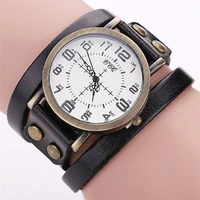 1pc Women's Watch Fashion Round Dial Retro Leather Strap Quartz Watch 1