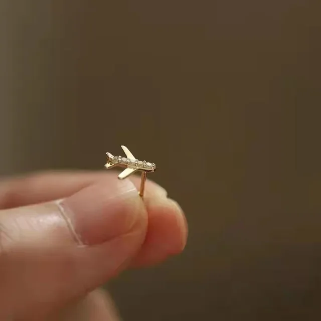 925 Sterling Silver Japanese Micro Inlaid Crystal Four-Pointed Star Plating 14k Gold Earrings Women Small Cute Banquet Jewelry 13