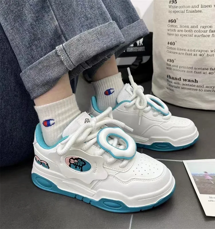 Fashion 2024 New INS Girl's Bread Shoes Academy Retro All-match Casual Sneakers for Lovers Men Women Student Shoe