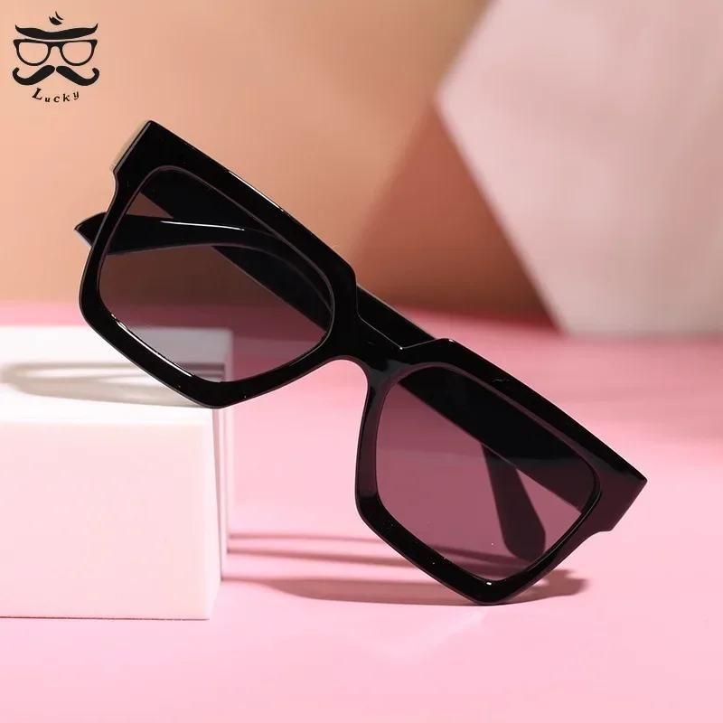 New Boy Girl Fashion Square Sunglasses Children Vintage Sunglasses UV Protection Classic Kids Eyewear