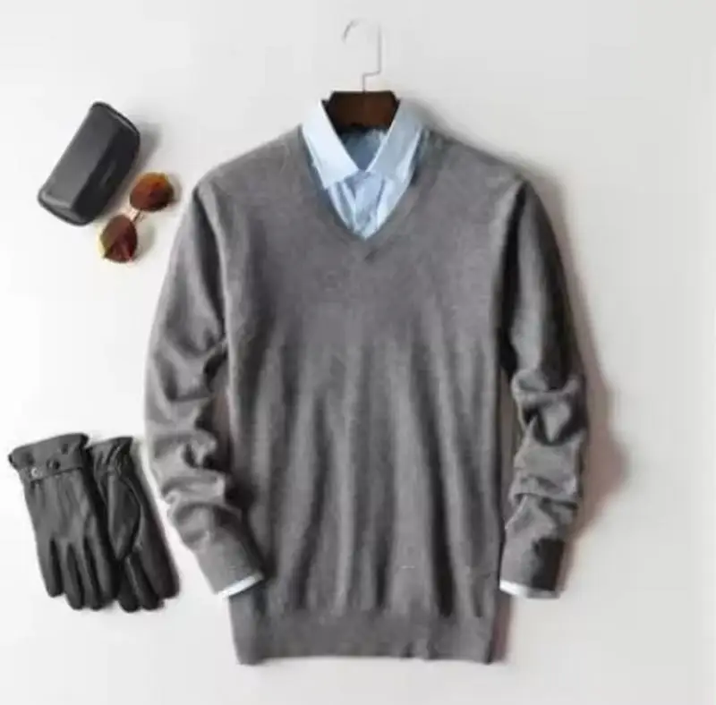 V-Neck dark gray
