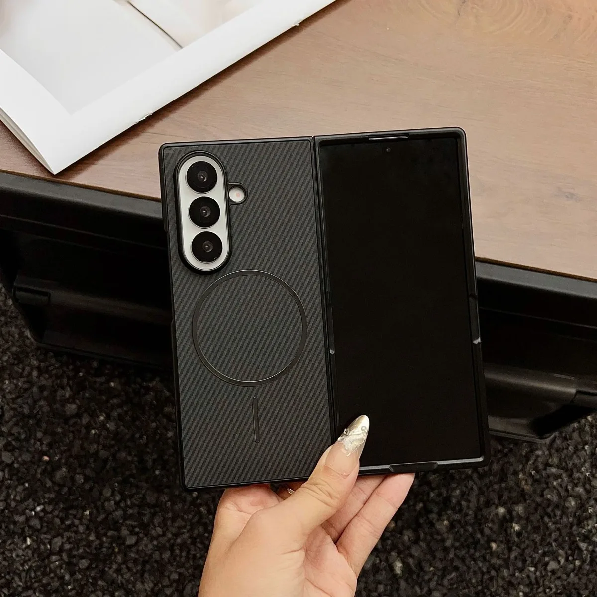 Premium Carbon Fiber Magnetic Phone Case – Shockproof Protection Cover