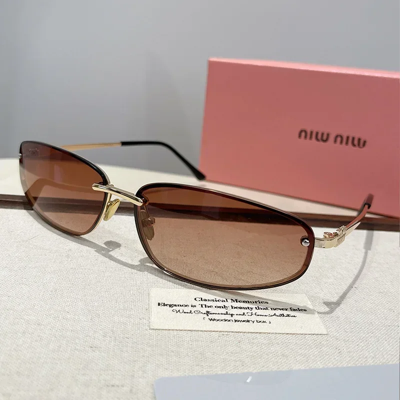 �ʺ� ������ ���� ���� ���۶�, �ǹ� ���۶�, ��Ƽ�� ��Ÿ��, �з��Ͼ� �ְ�, ��ť�� ����