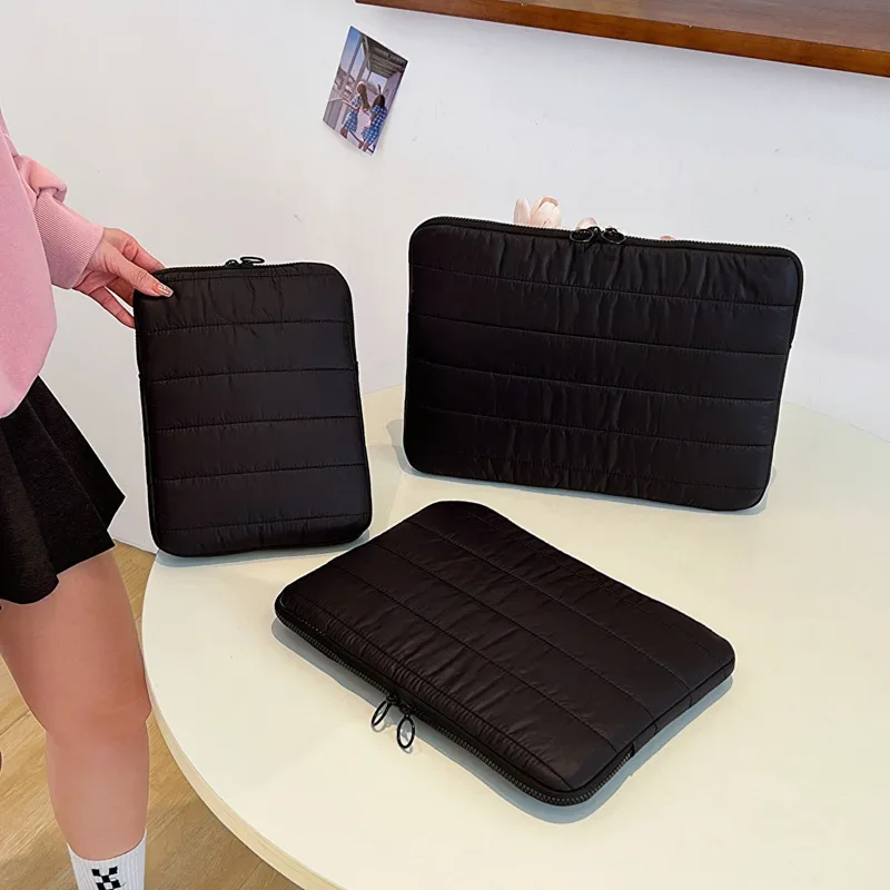 Portable Tablet Sleeve Handbag Case with Multi-Device Compatibility