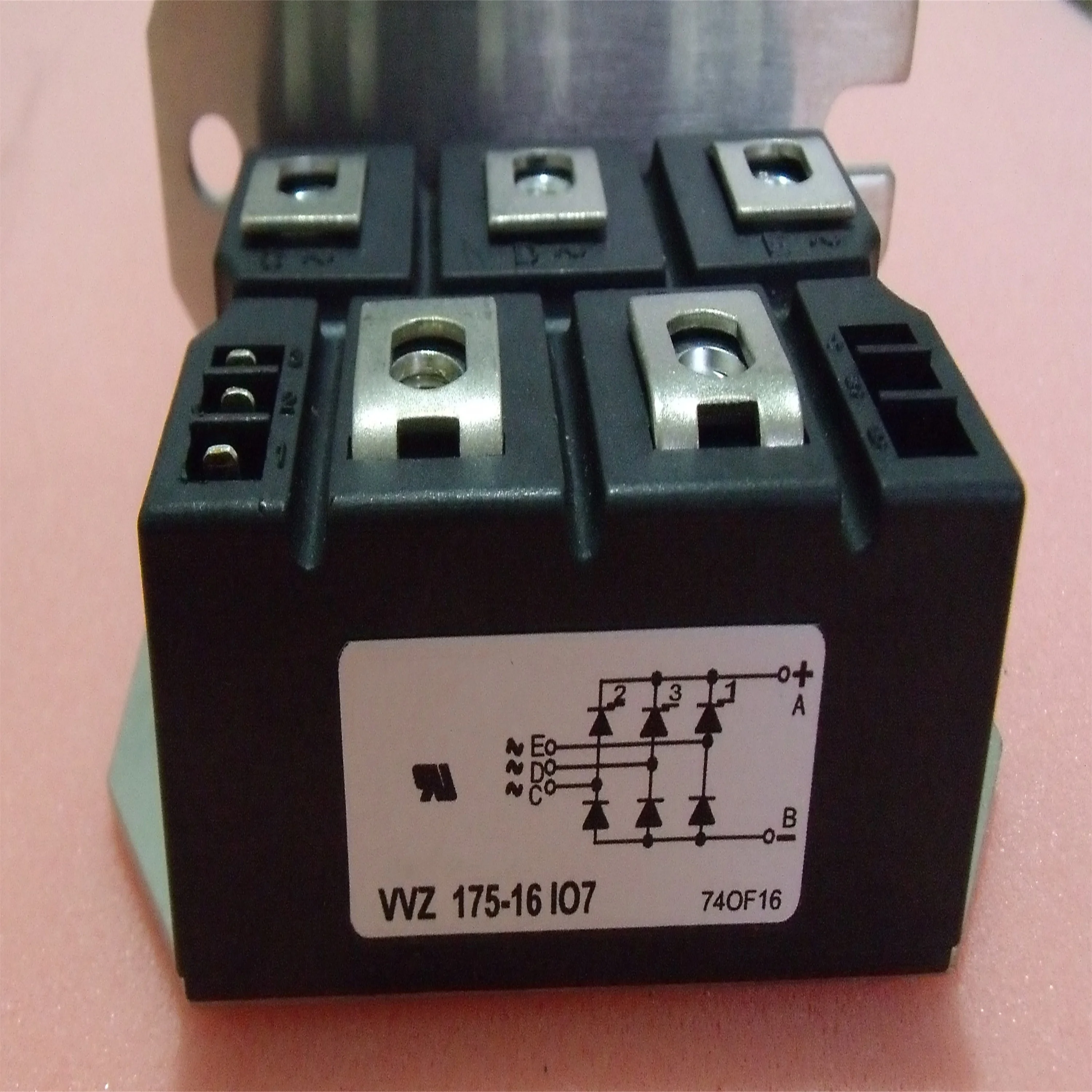 

VVZ175-16IO7 VVZ175-14I07 VVZ175-12IO7 VVZ110-12IO7 VVZ110-14IO7 VVZ110-16IO7 VUO82-16NO7 VUO62-16NO7