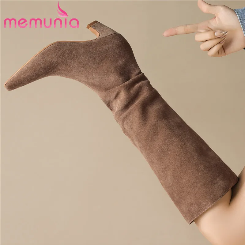 

MEMUNIA 2023 New Cow Suede Leather Slip On Winter Boots Top Sale Ladies Pleated Knee High Boots Thick Med Heels Women Boots