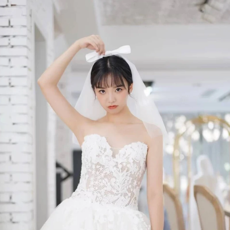 Wedding Veil Double Layer Mesh Tulle Solid Color Women Short Cascade Headpiece Party Clip Ribbon Edge bridal veil