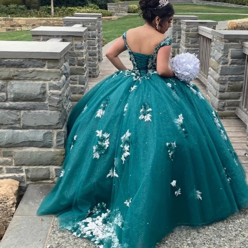 

Изумрудно-зеленое платье Doymeny с V-образным вырезом, платье для Quinceanera с аппликацией, 3D цветочным рисунком, кристаллами, шлейфом, бальные платья, платья для вечеринки на день рождения