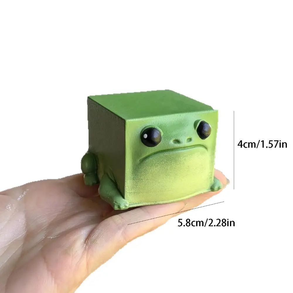 Home Decoration Ugly-Cute Design Frog Resin Ornament Creative Craft Miniature Frog Figurines Square Shape Animal Statue Desktop