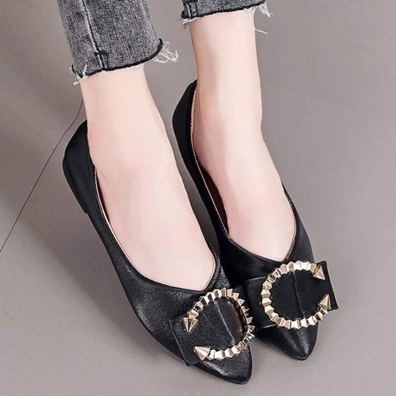 

Women's Flat Single Shoes 2023 Spring Metal Button Pointed Toe Casual Shoes for Women Shallow Slip on Office Ladies Flat Shoes