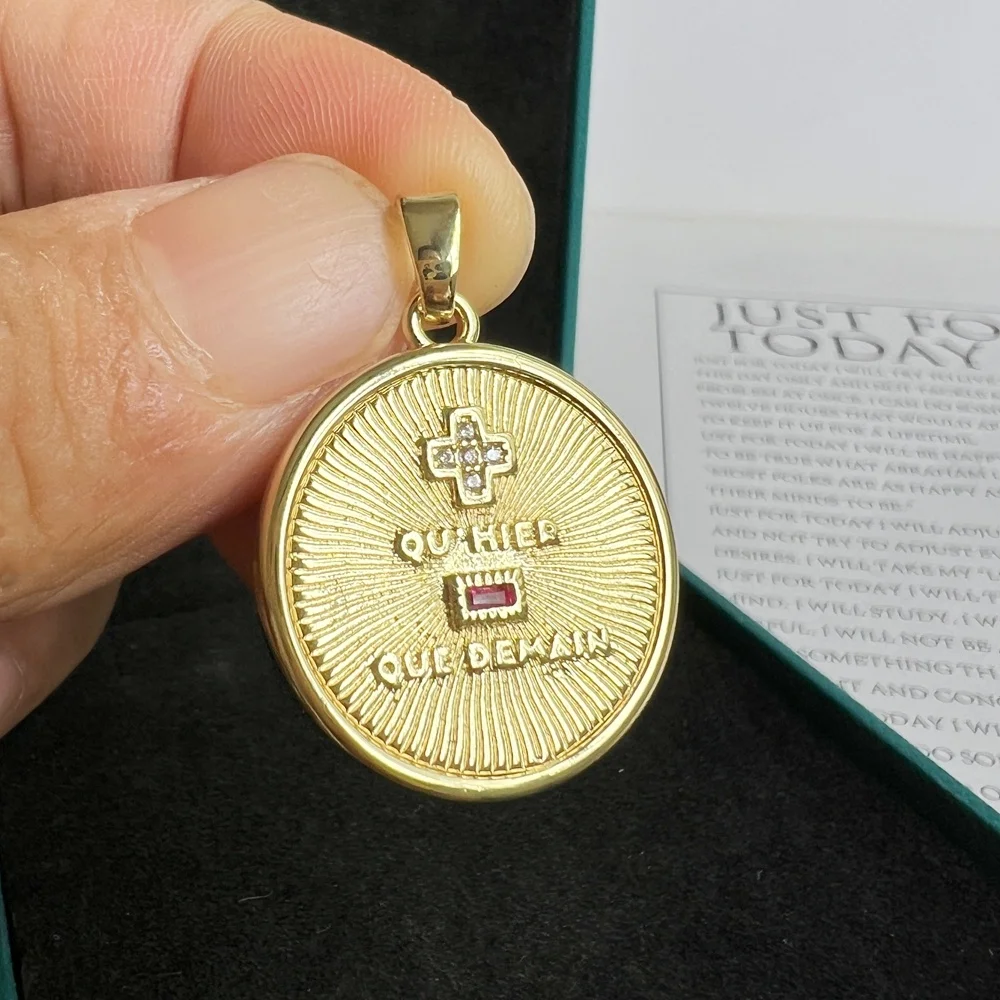 Zirkonia-Edelstein Französischer Liebes-Token-Anhänger & Charms für den Valentinstag, Augis-Münze der Liebe Charms für Halsketten
