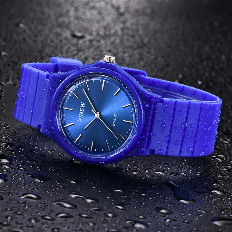 1pc / lot Men Genuine XINEW Brand Watches Students Fashion Simple Rubber Band Sports Cheap Vintage Quartz Watch Montre Homme