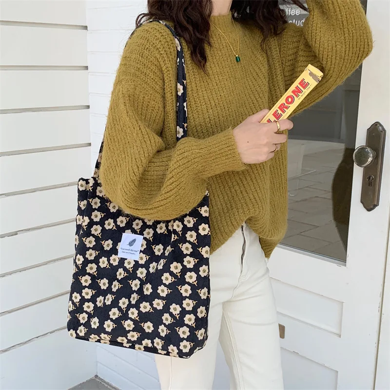 Women\'s Printed Handbag Casual Version Large Capacity Corduroy Canvas Bag Women\'s Travel Shopping Plush Shoulder Bag