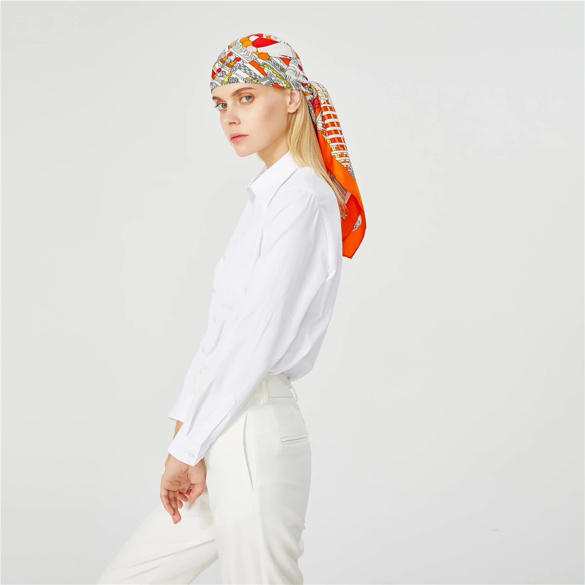 スカーフ [HAZZYS] Hauteville House White clip Square Silk Scarf il_1080xN.5150779411_csjs.jpg