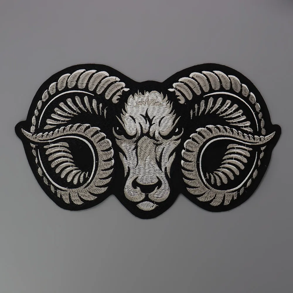 Patch di ricamo teschio di pecora di alta qualà per abbigliamento ferro sui vesti Jeans motociclista Punk Appliques Badge fai da te  15