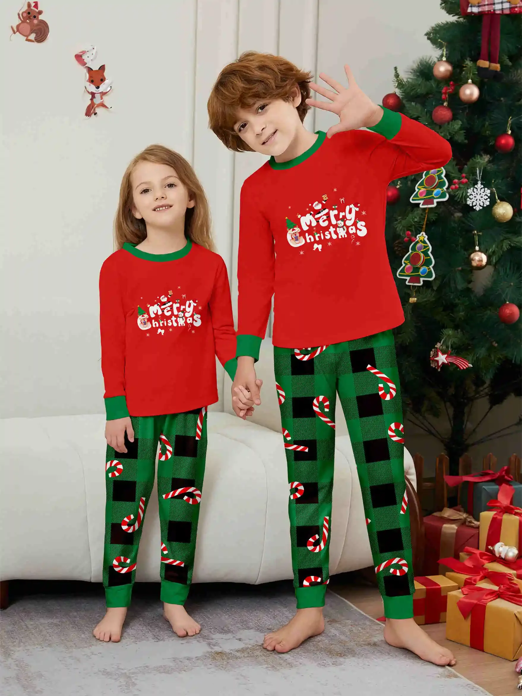 thumbnail image 5 of Conjunto de pijamas familiares con estampado de Feliz Navidad, ropa a juego para adultos y niños, traje holgado y suave de 2 piezas, pijama para bebé y perro, pijama familiar de Navidad, 5 of 5