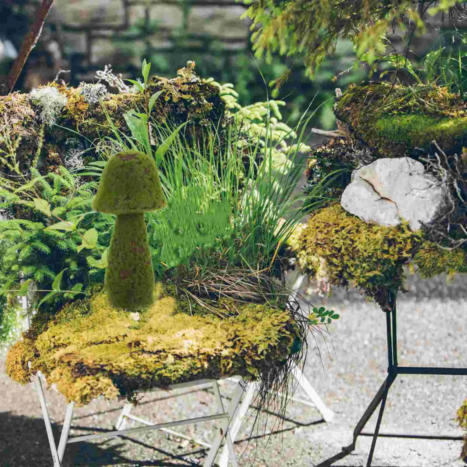 

Simulation Moss Mushroom Figurine Flocked Mushroom Figurine Vivid Mushroom Model Showcase Decor