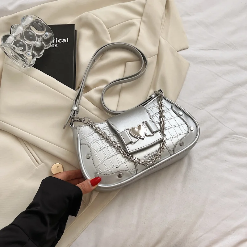 Рисунок 6 - Французская нишевая женская сумка