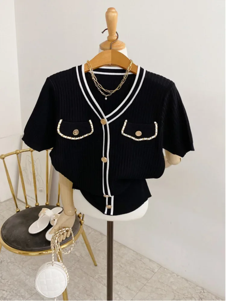 

Summer Korean Chic Small Fragrance Style Gold Button Knitted Top Women's Contrast Color Sense Temperament Short V-Neck V1215