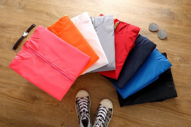 Description Picture 5 of item2024 Spring And Autumn Male New Fashion Casual Windbreaker Hooded Zipper Coats Warm Parkas Jackets For Men Trend Streetwear Tops